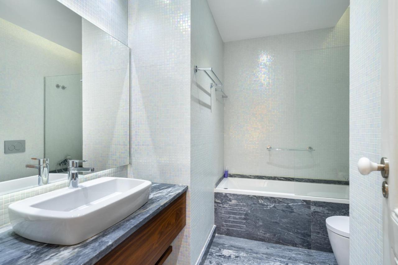 Whome Luxury Stay In Prime Location W/ Ac, Lift & Private Patio Lisboa 外观 照片